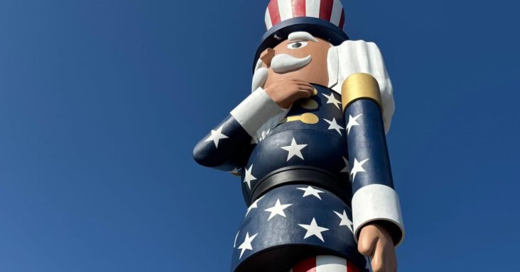 A Minnesota town now boasts the world’s tallest nutcracker | Odd