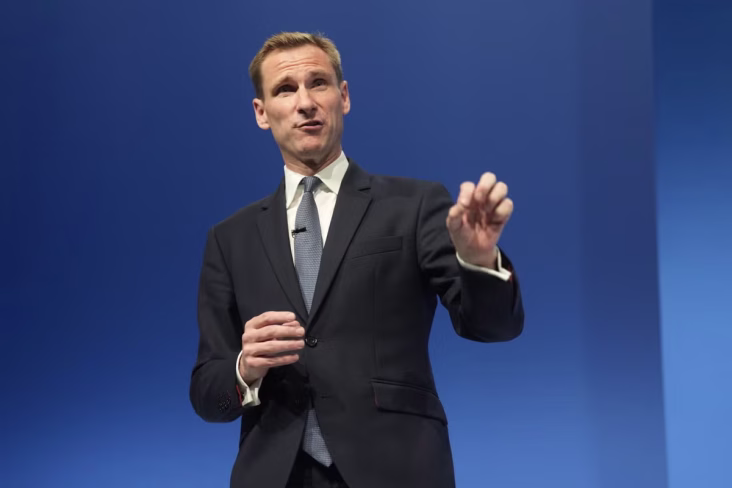 Tories vow to end ‘woke nonsense’ in police and scrap anti-racism plan