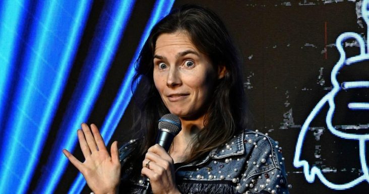 Amanda Knox says her murder trial evidence was ‘just vibes’ in comedy show | News UK